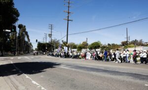 More than 6,000 pilgrims walked nearly seven miles with holy relics in celebration of the Jubilee of Hope. (Victor Alemán)